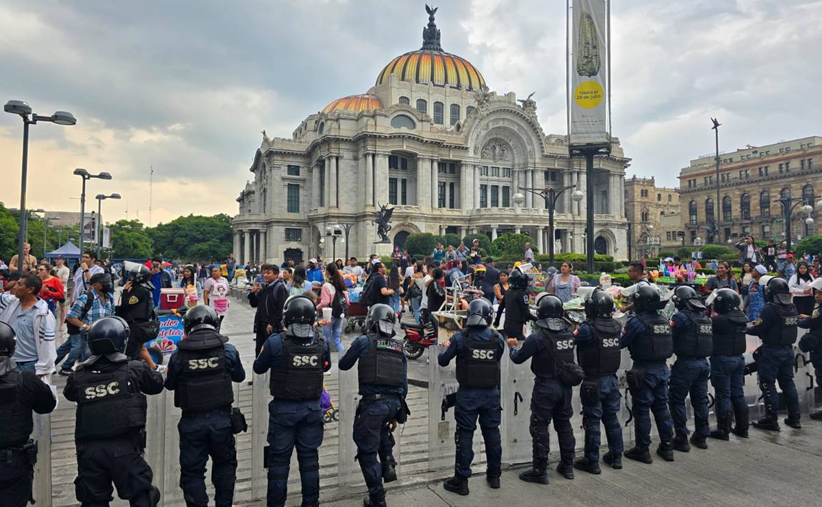 Por más de 4 horas, comerciantes de Alameda Central bloquearon Eje Central; exigen espacios para vender sus productos