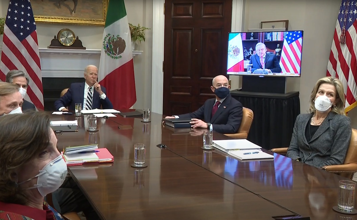 EU tratará a México "como un igual", dice Biden a AMLO en primera reunión virtual