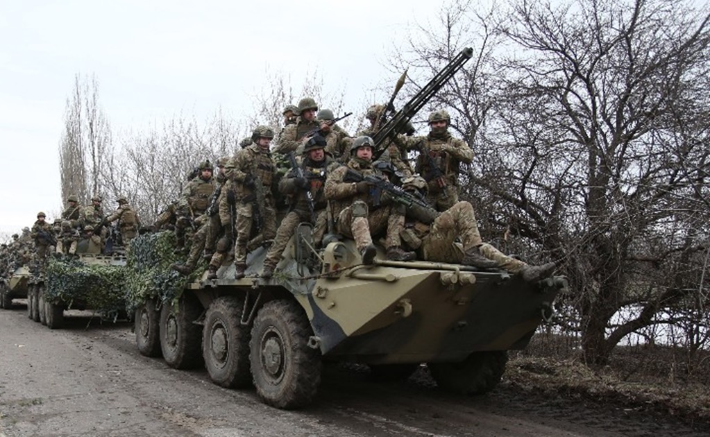Ucrania advierte ataque inminente en Kiev; pide a ciudadanos buscar refugio