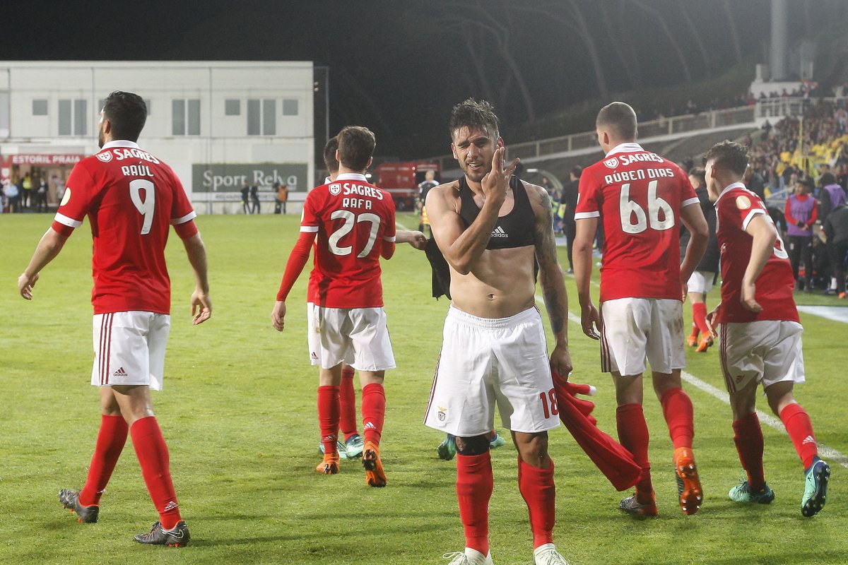 Con Jiménez los 90 el Benfica derrota al Estoril