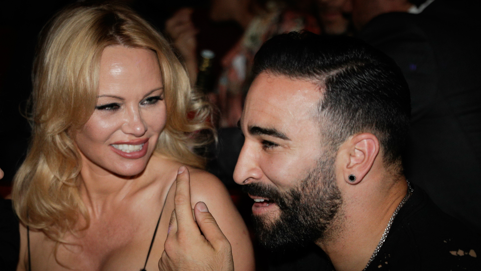 Pamela Anderson termina relación con el futbolista Adil Rami, lo acusa de  infidelidad | Gente | Entretenimiento | El Universo