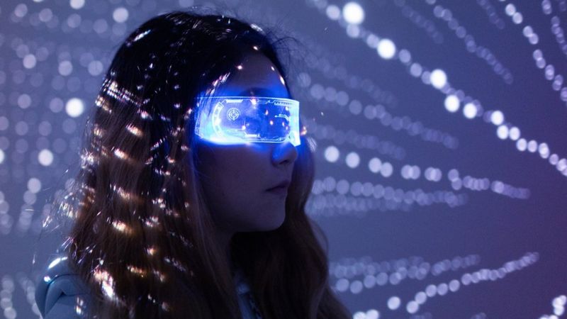 Qué es el metaverso, el nuevo universo digital que va a transformar  nuestras experiencias online | Doctor Tecno | La Revista | El Universo