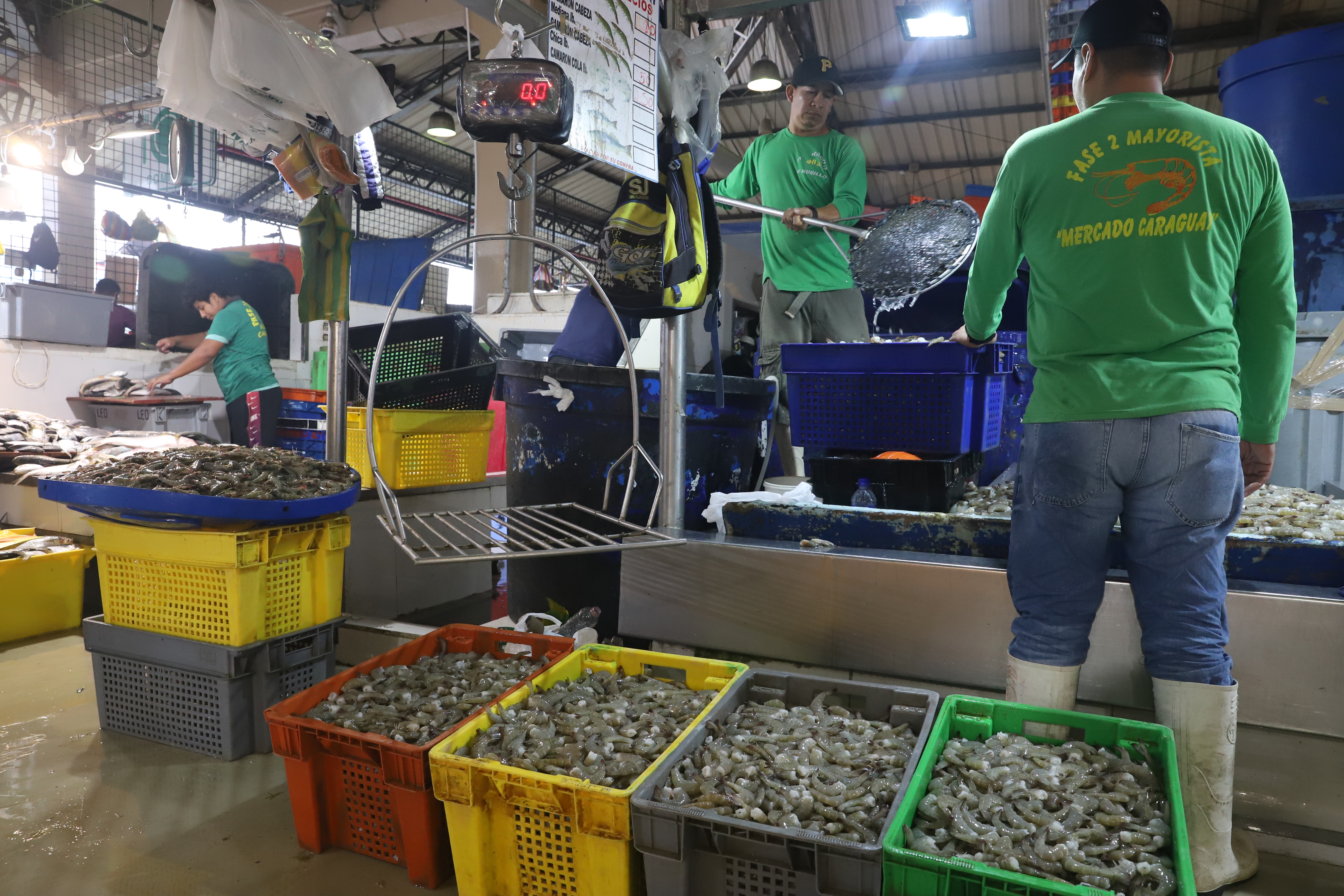 Algunas variedades de pescados y mariscos registran leves alzas en precios  | Comunidad | Guayaquil | El Universo