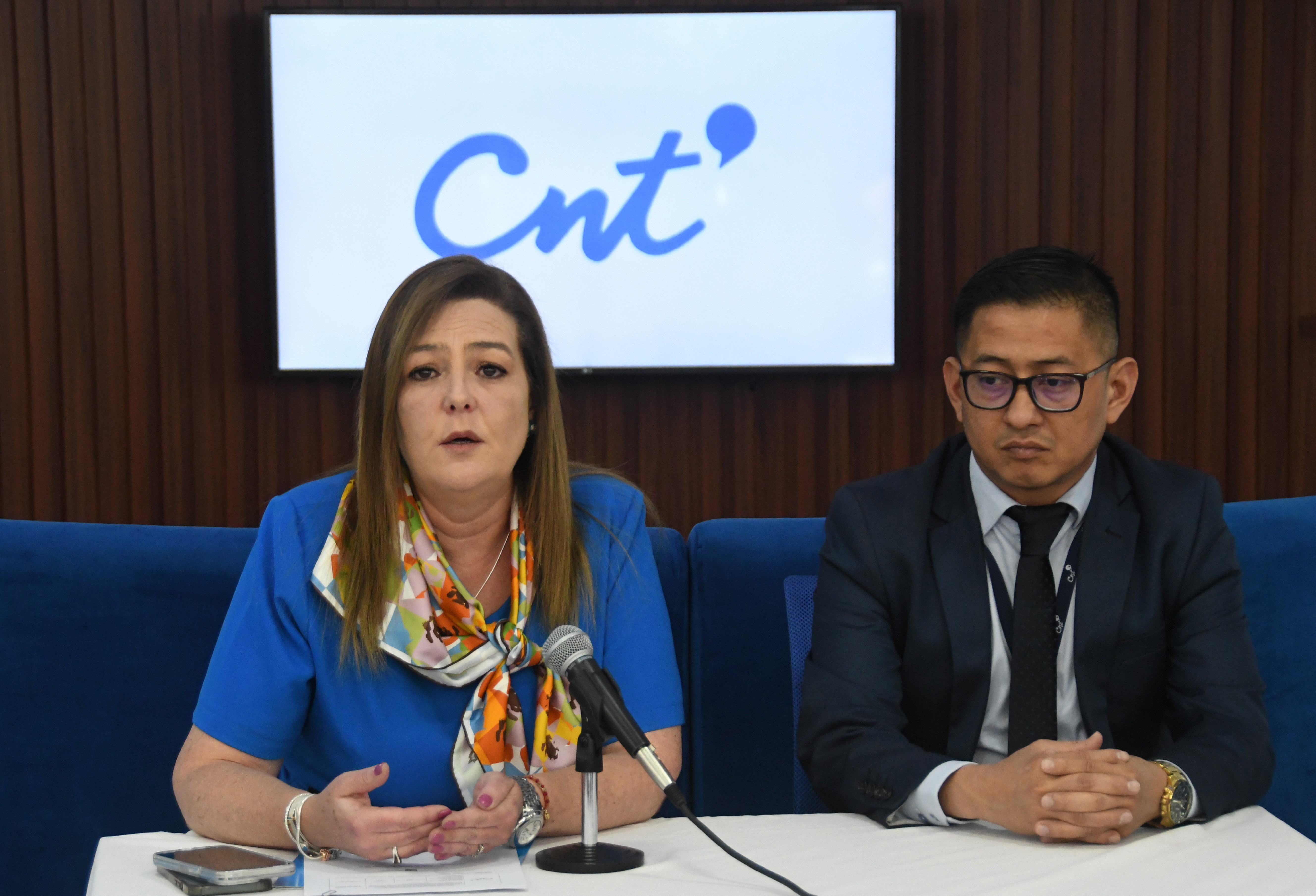 CNT comercializará en exclusiva para Ecuador el celular TCL 40 SE