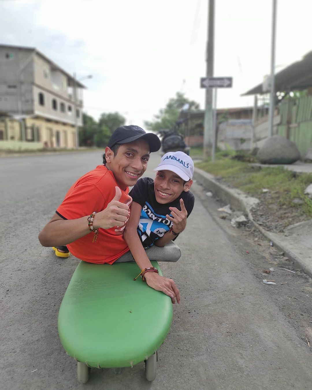 Siameses de Milagro arrancan una nueva etapa en su vida: estudiarán Trabajo  Social tras obtener cupos universitarios | Ecuador | Noticias | El Universo