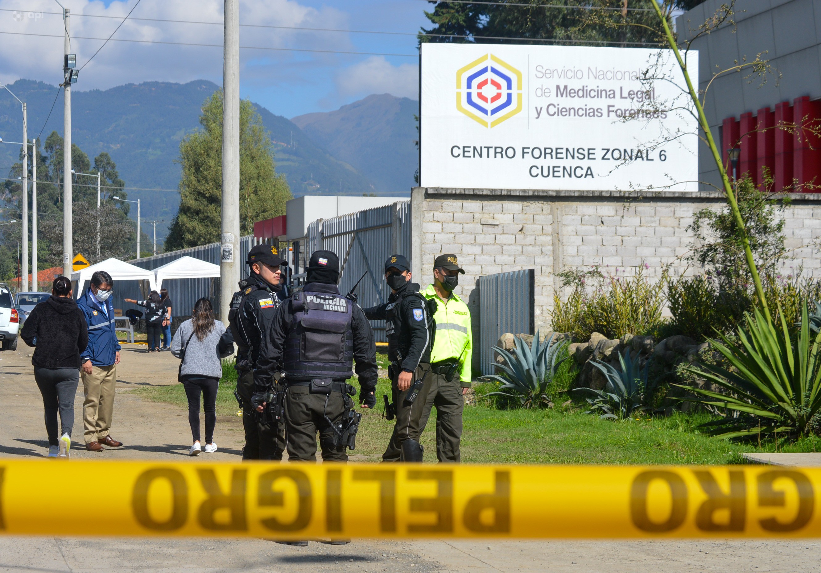Seis de los 20 internos asesinados en cárcel de Turi fueron decapitados; tras incidentes se decomisaron armas, celulares y alcohol
