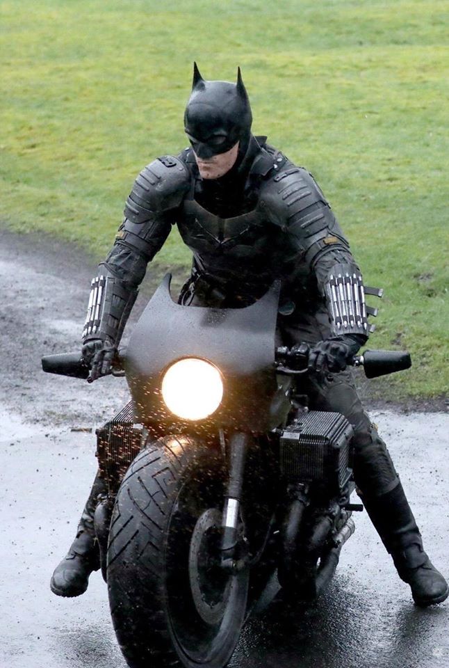 Filtran fotos del nuevo traje de Batman y la batimoto | Cine |  Entretenimiento | El Universo