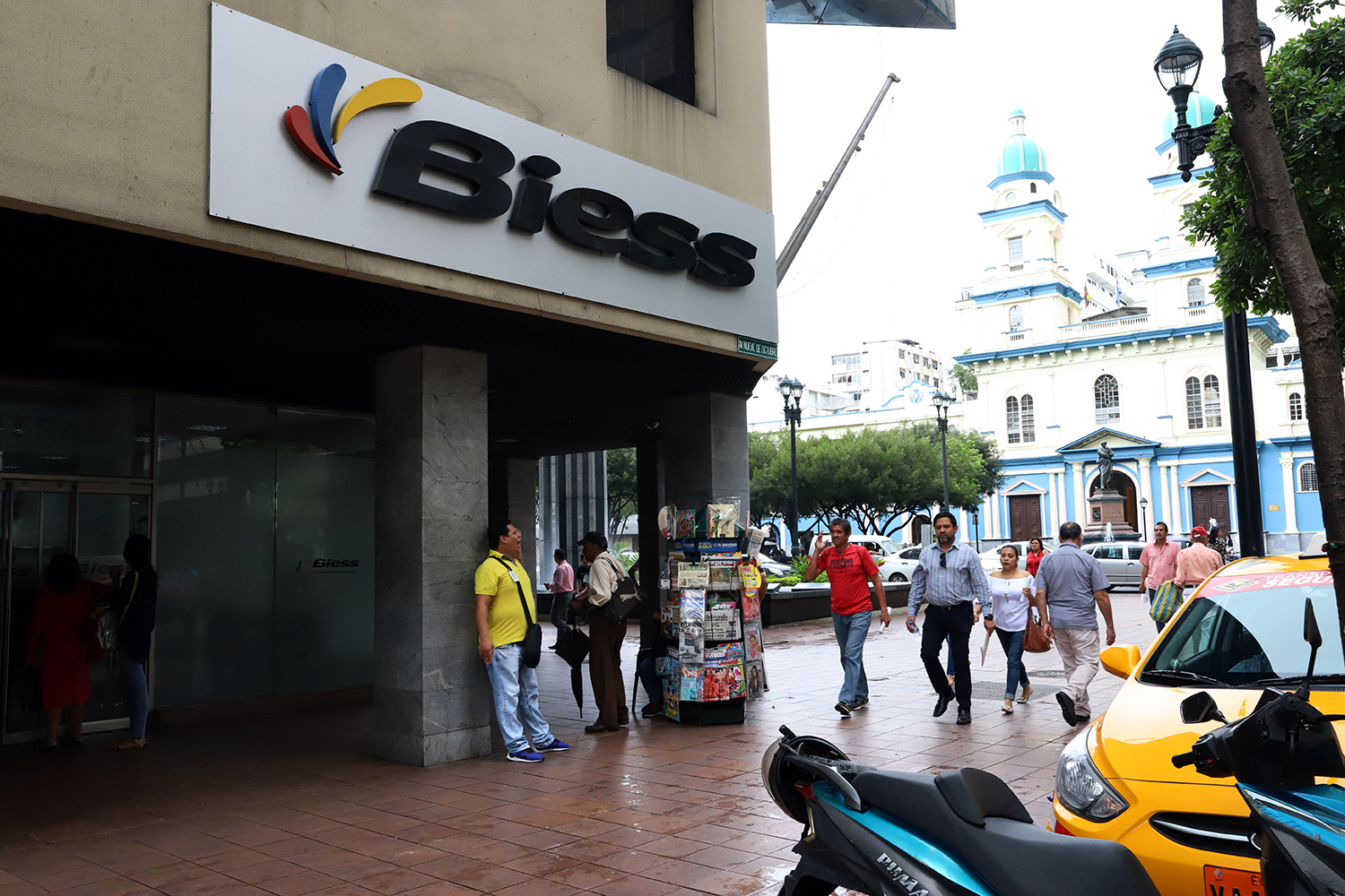 Convenio compromete al Biess a invertir excedentes de liquidez, fruto del pago del 40 %, en el propio Gobierno
