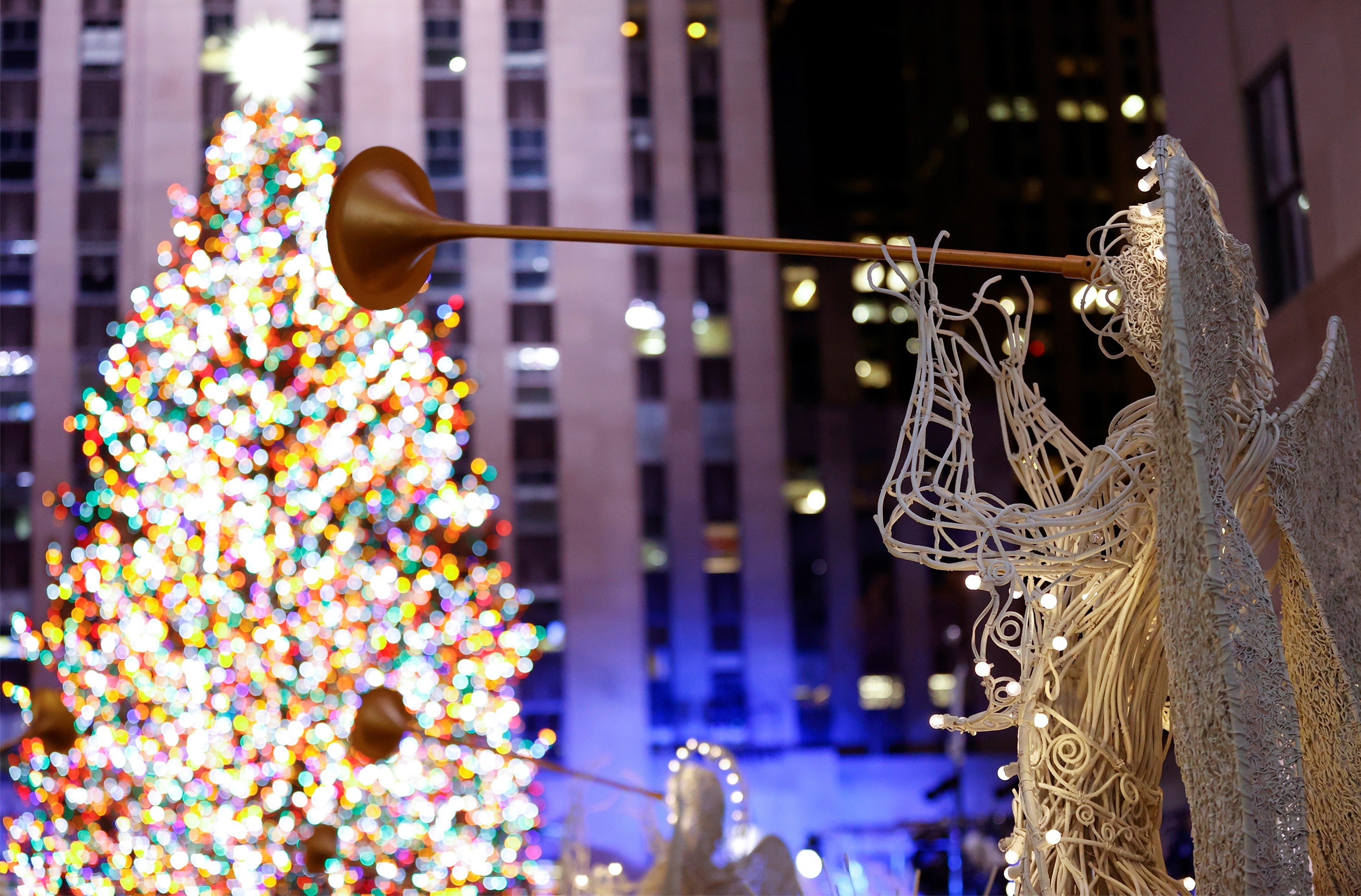 Lugares para tomar fotos con el árbol de Navidad en NYC, image size:3000x1975