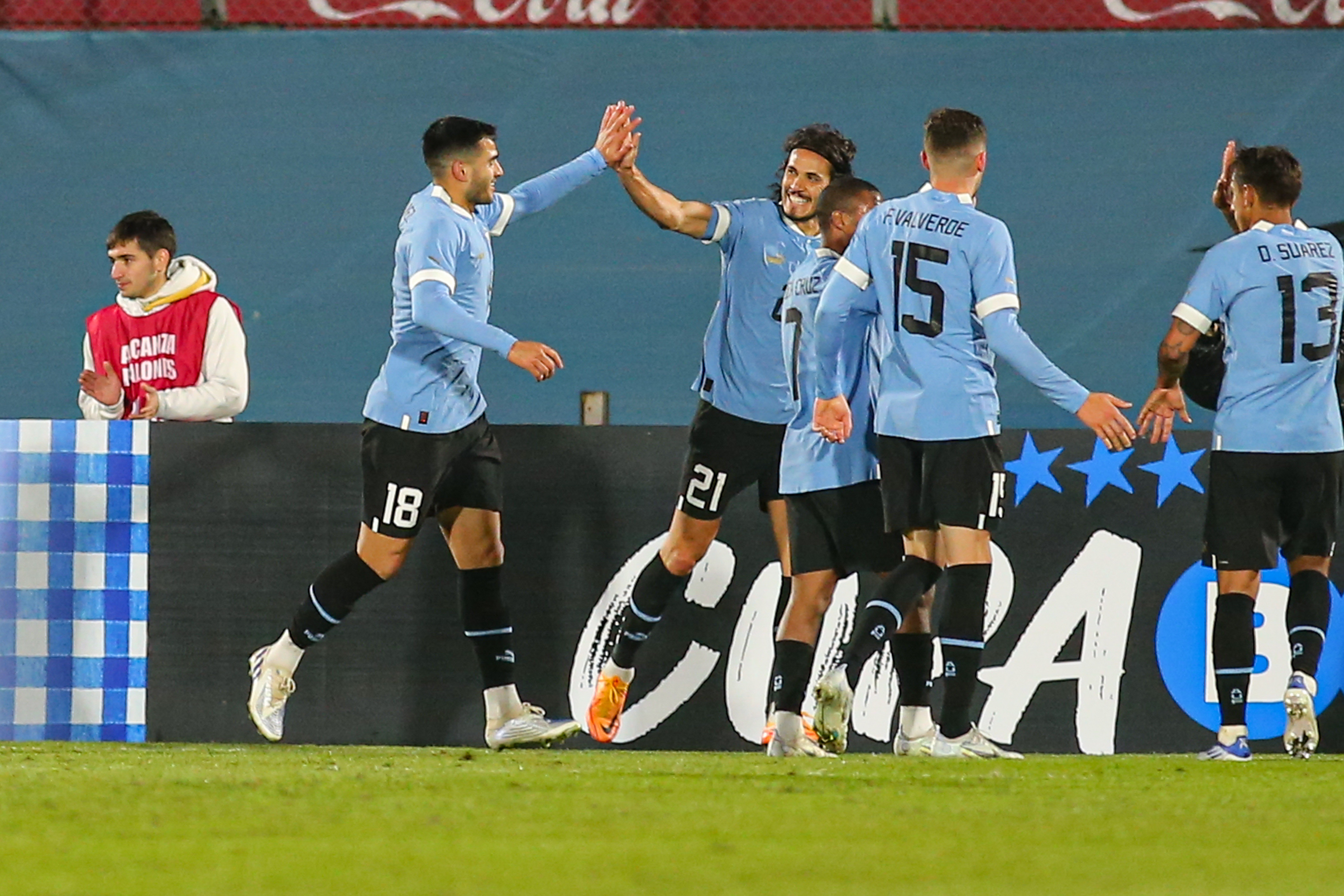 Uruguay enfrenta a Irán en una de sus últimas pruebas antes del Mundial