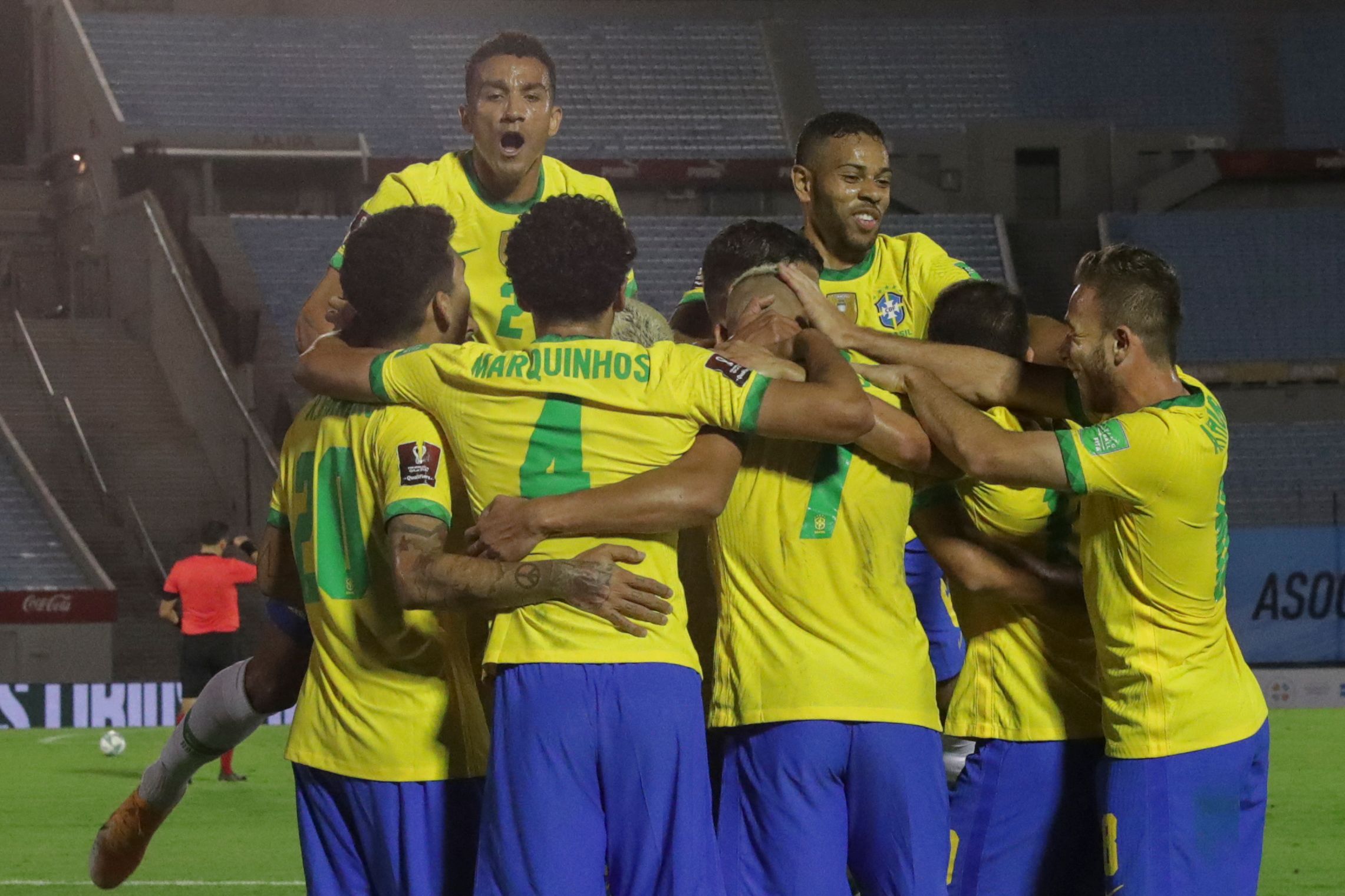 AUF - Selección Uruguaya de Fútbol - #Copa100, Lista Preliminar de 35  futbolistas de Uruguay para la Copa América Centenario. El 20/5 es la fecha  límite para presentar la lista definitiva de 23 jugadores.