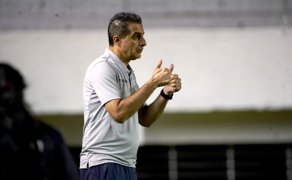 Renato Paiva, técnico de Independiente del Valle:  En ataque fuimos casi perfectos y en defensa jugamos bien