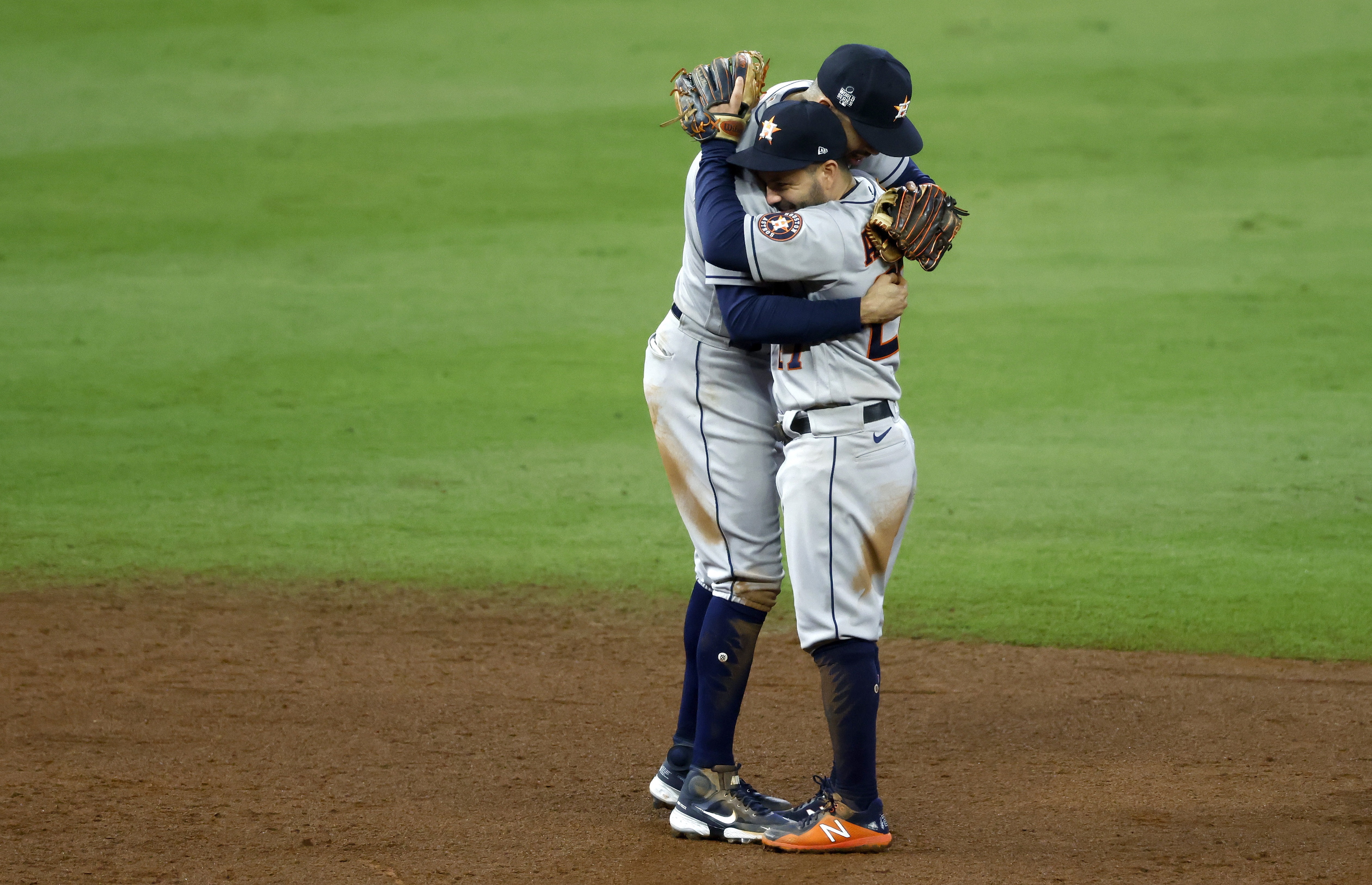 Los Bravos de Atlanta tocan el cielo y son campeones de la Serie Mundial