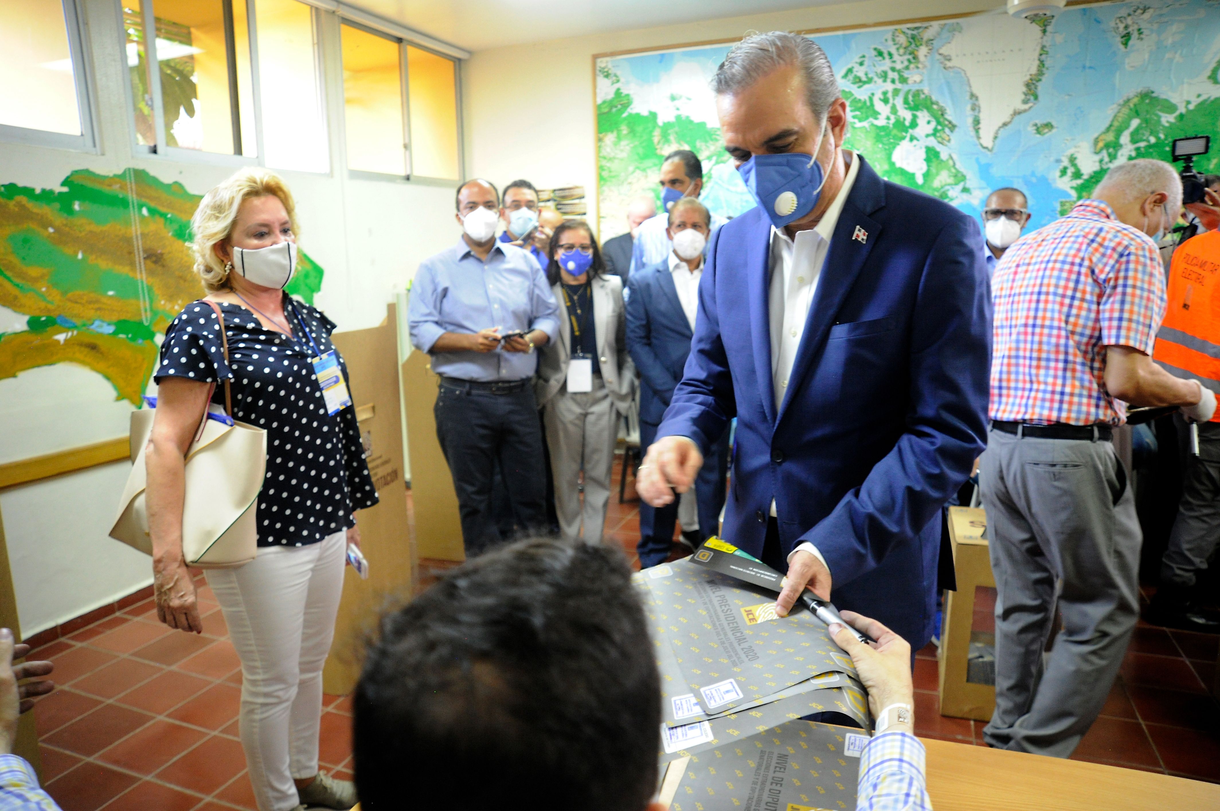 Quién es Luis Abinader, el nuevo presidente electo de República Dominicana
