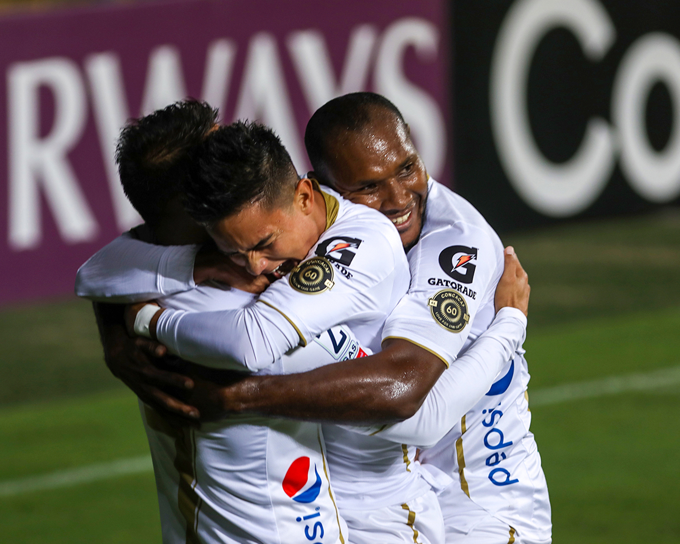 Comunicaciones FC, de la mano de Juan Anangonó y José Ayoví, va por un  triunfo ante Colorado Rapids en la Champions de Concacaf | Ecuatorianos en  el Exterior | Deportes | El Universo