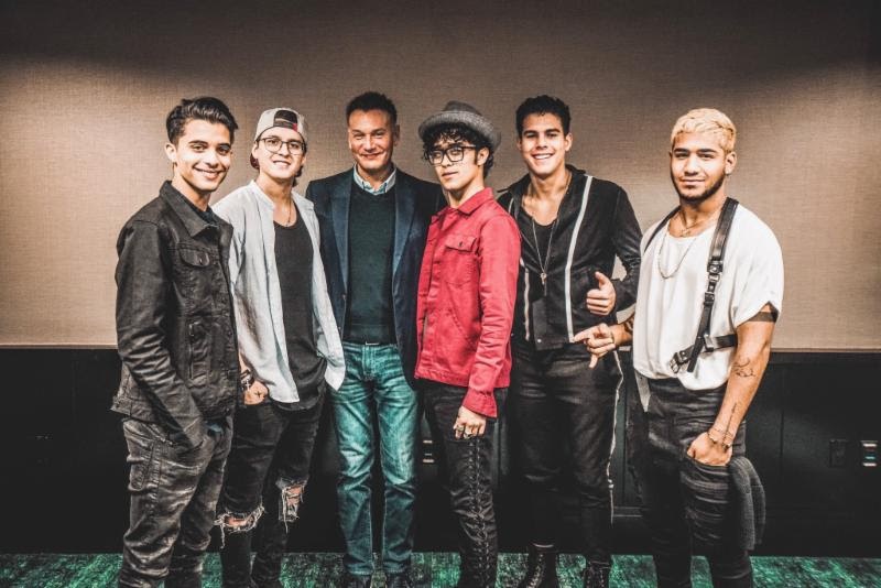 Ricky Martin cede gestión de CNCO a mánager de Carlos Vives 