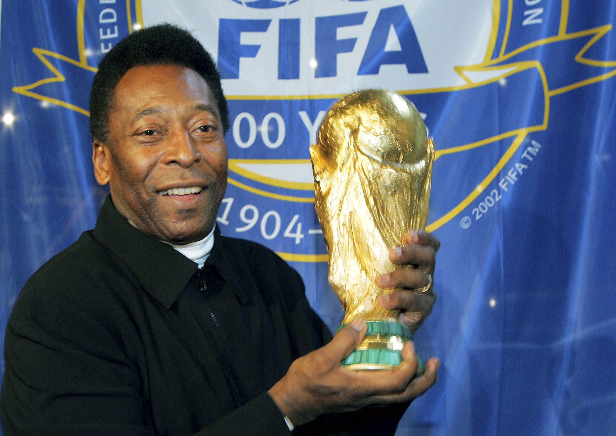 Por Instagram, hija de Pelé niega que el estado de saluda del 0′Rey sea grave