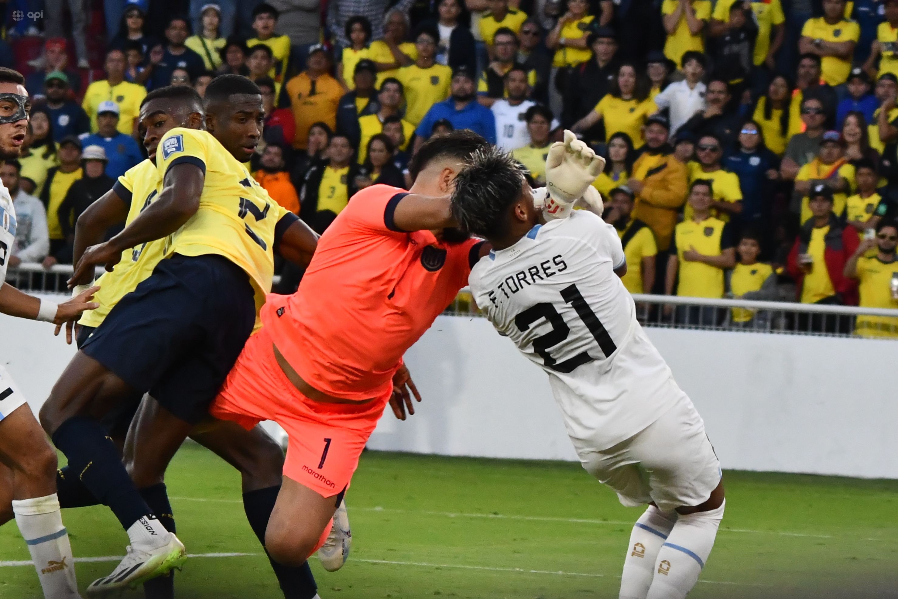 Molestia en Deportivo Maldonado por el polémico penal no sancionado ante  Nacional: el VAR no llamó al árbitro - EL PAÍS Uruguay