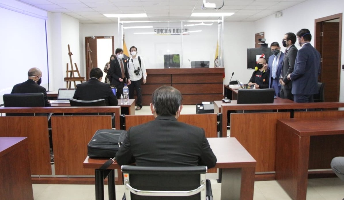 Jueza del caso Ola Bini no encuentra vicios de nulidad en el proceso por el delito de acceso no consentido a un sistema informático