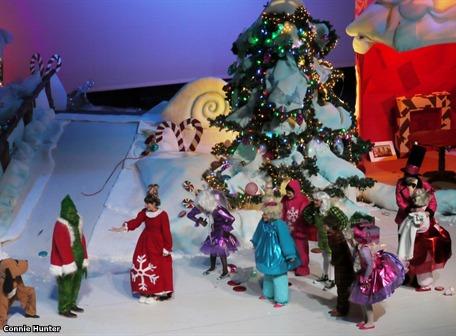 El Grinch emocionó a los niños en 'Otra vez Navidad' | Cultura |  Entretenimiento | El Universo