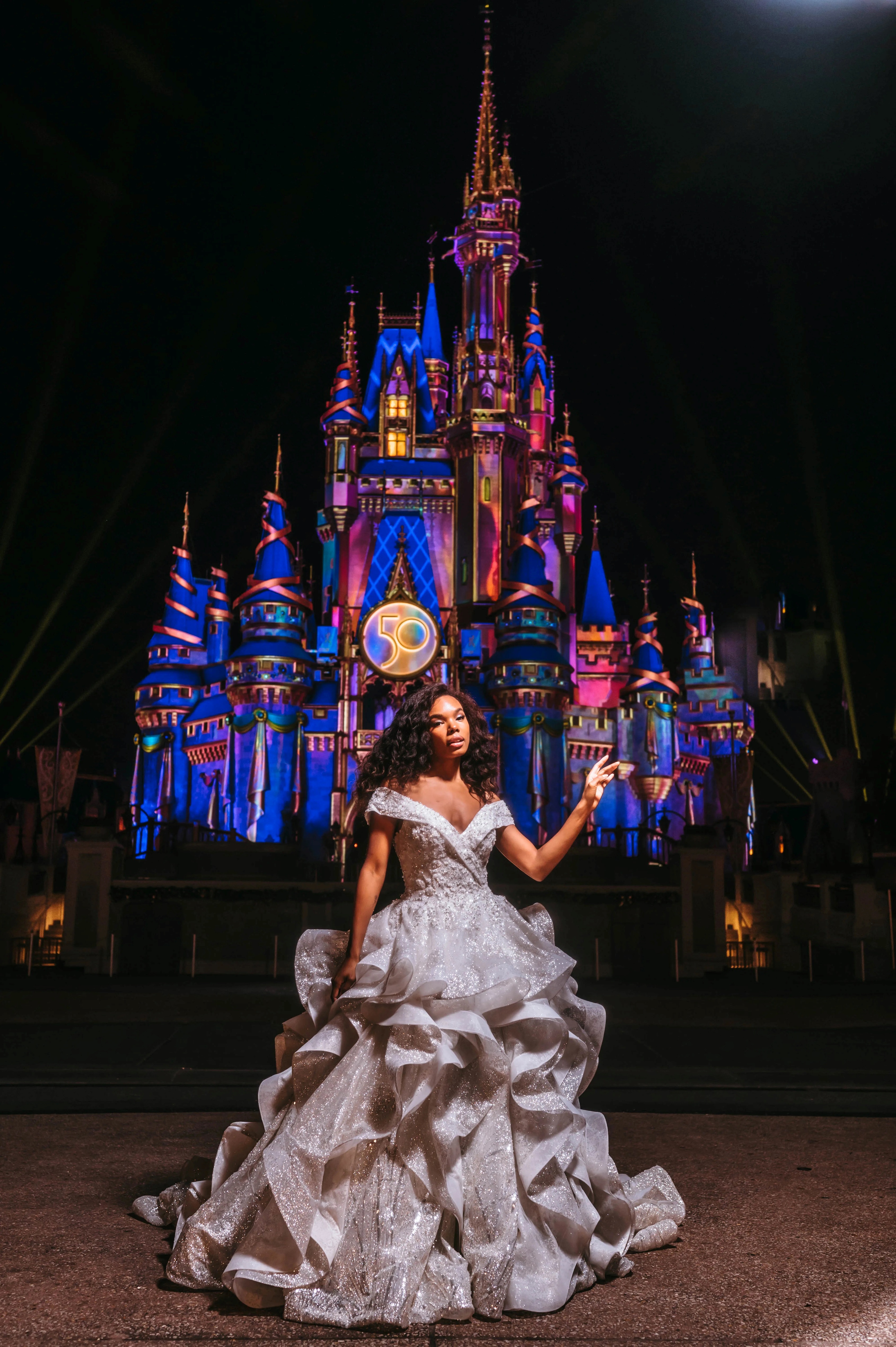 Disney lanza un vestido de novia en honor a los 50 años de Walt Disney  World | Redes Sociales | Entretenimiento | El Universo