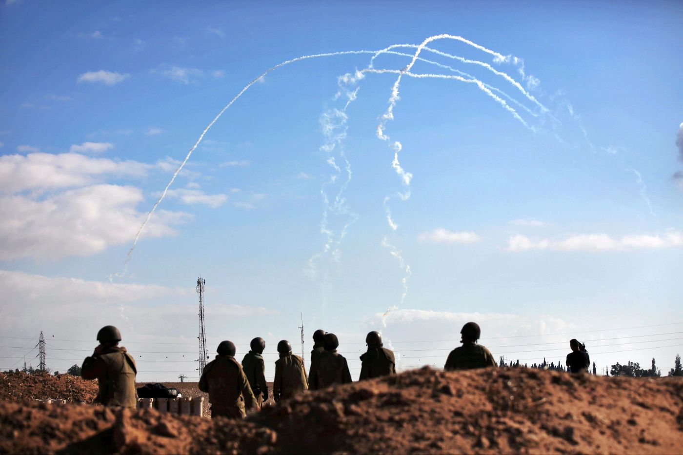 Cinco israelíes heridos al caer un cohete en el norte de Tel Aviv