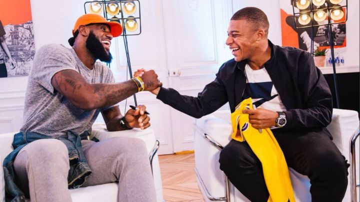 ¿LeBron James ayuda al Liverpool para contratar a Kylian Mbappé?
