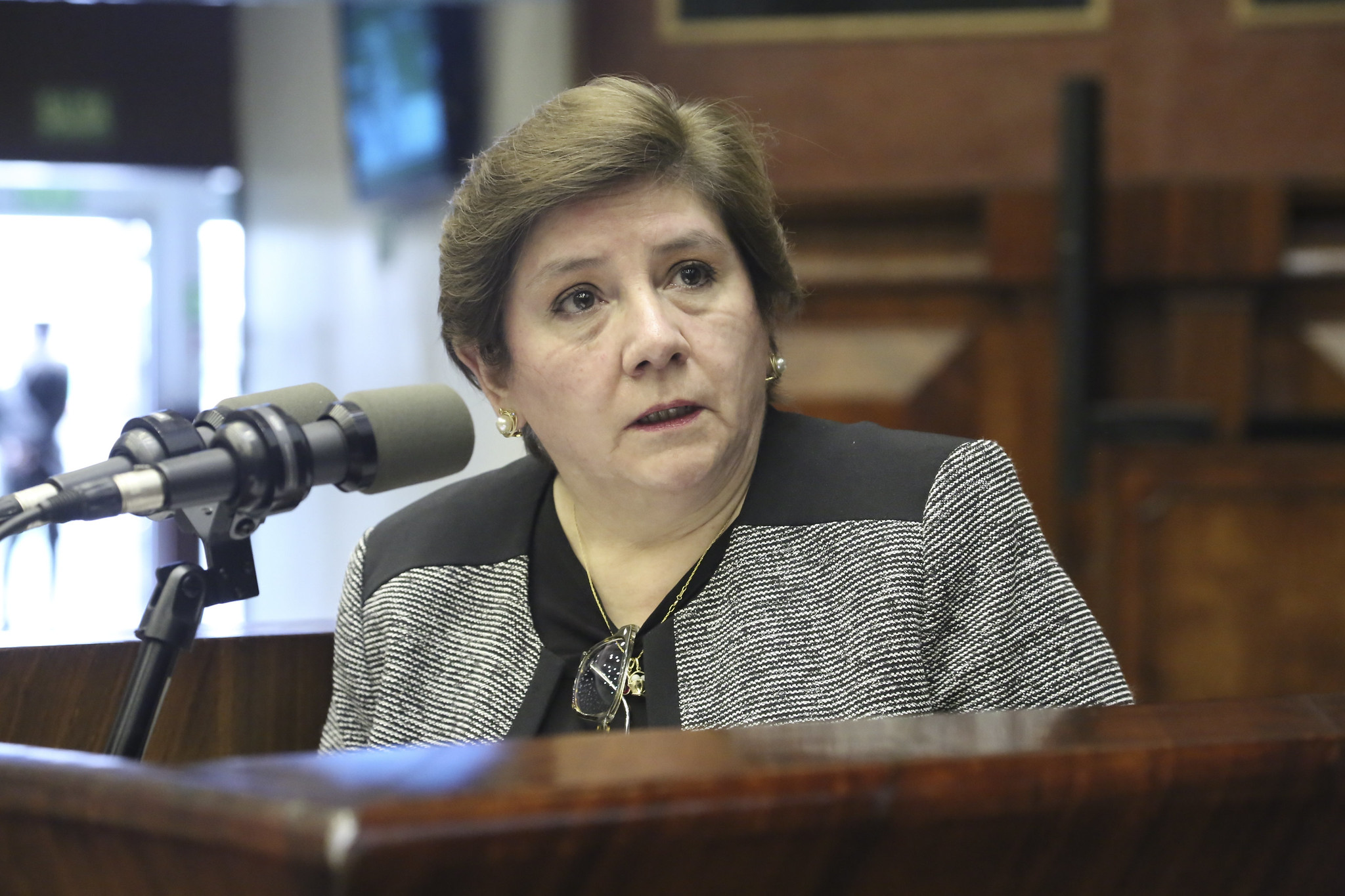 Cinco días más para el informe sobre el pedido de juicio político a la  superintendenta de Bancos, Ruth Arregui | Política | Noticias | El Universo