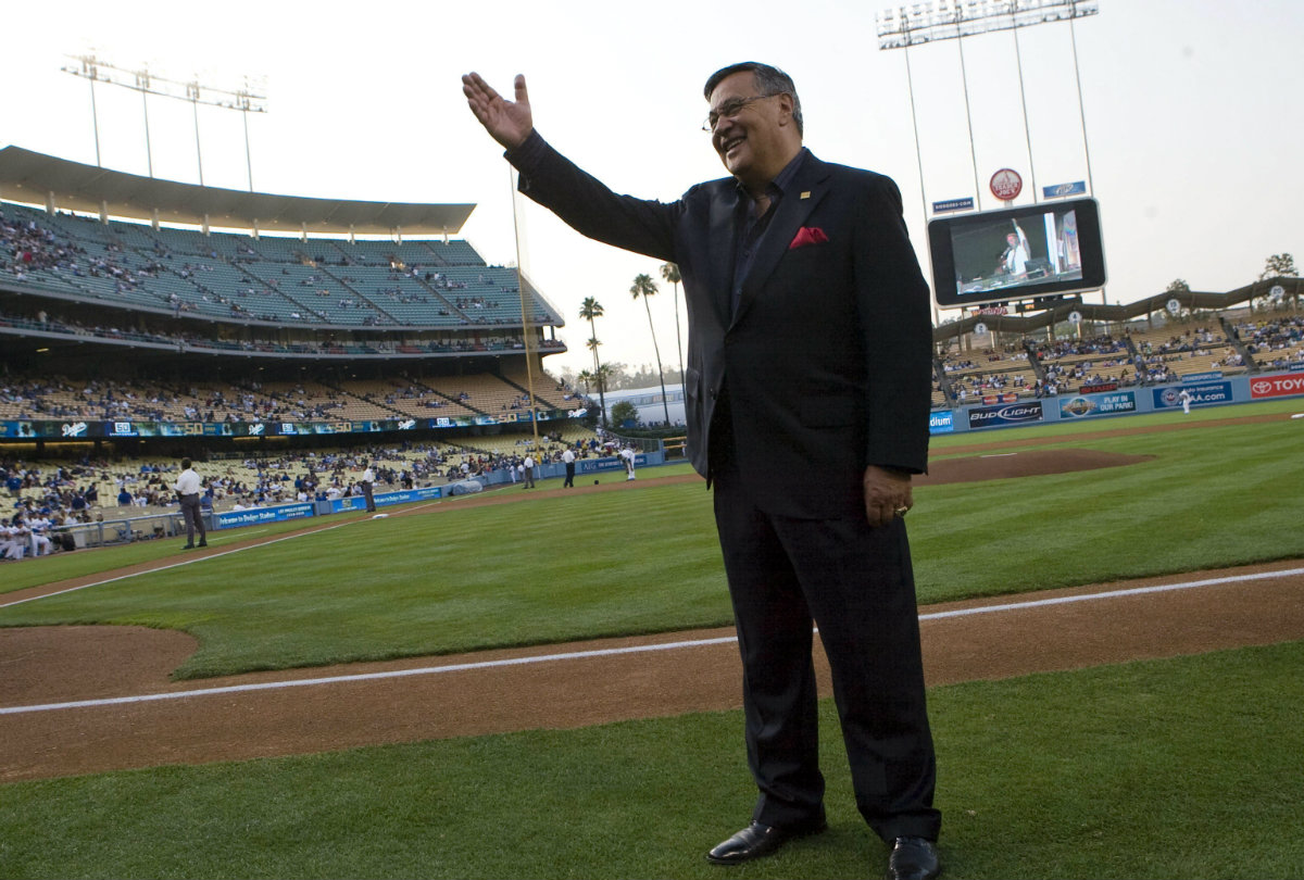 La voz de los Dodgers' Jaime Jarrín reflects on legendary broadcasting  career, late wife Blanca