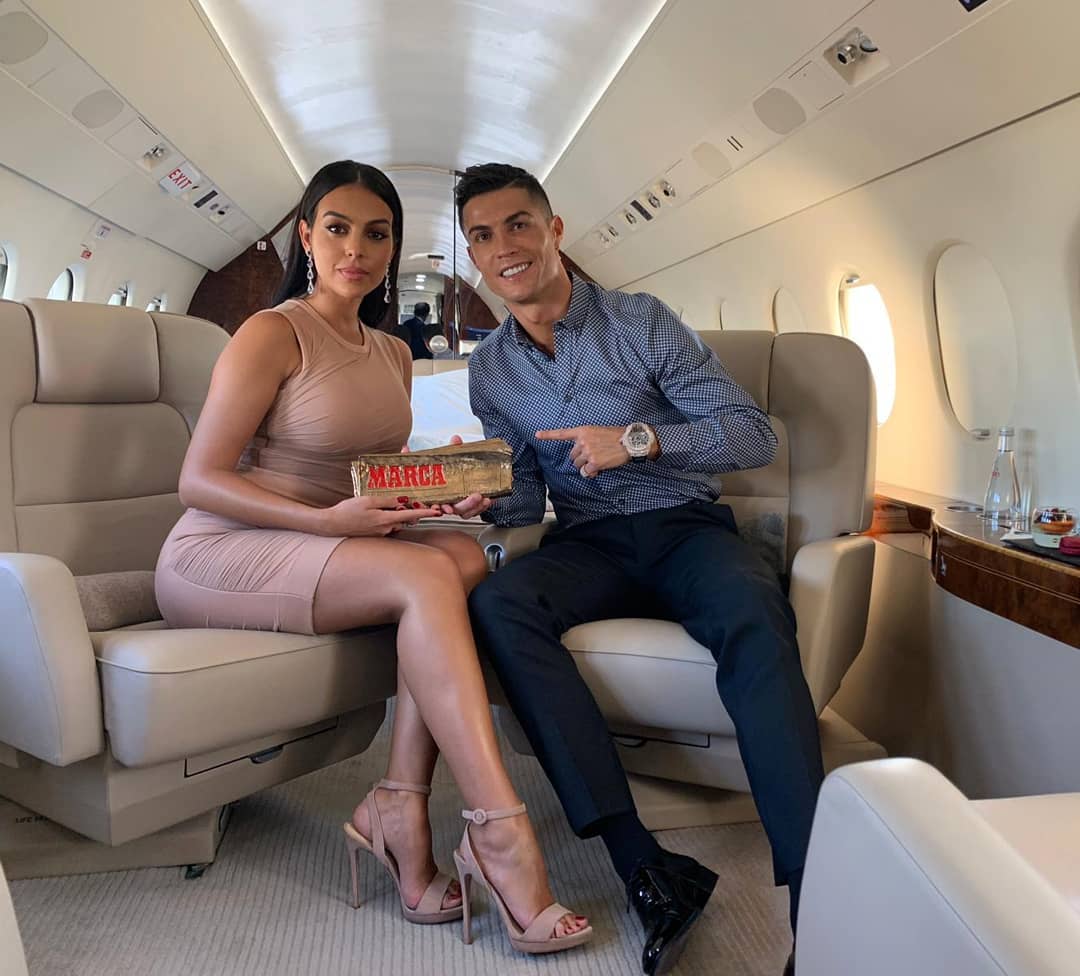 Los excéntricos secretos del lujoso jet privado de Cristiano Ronaldo