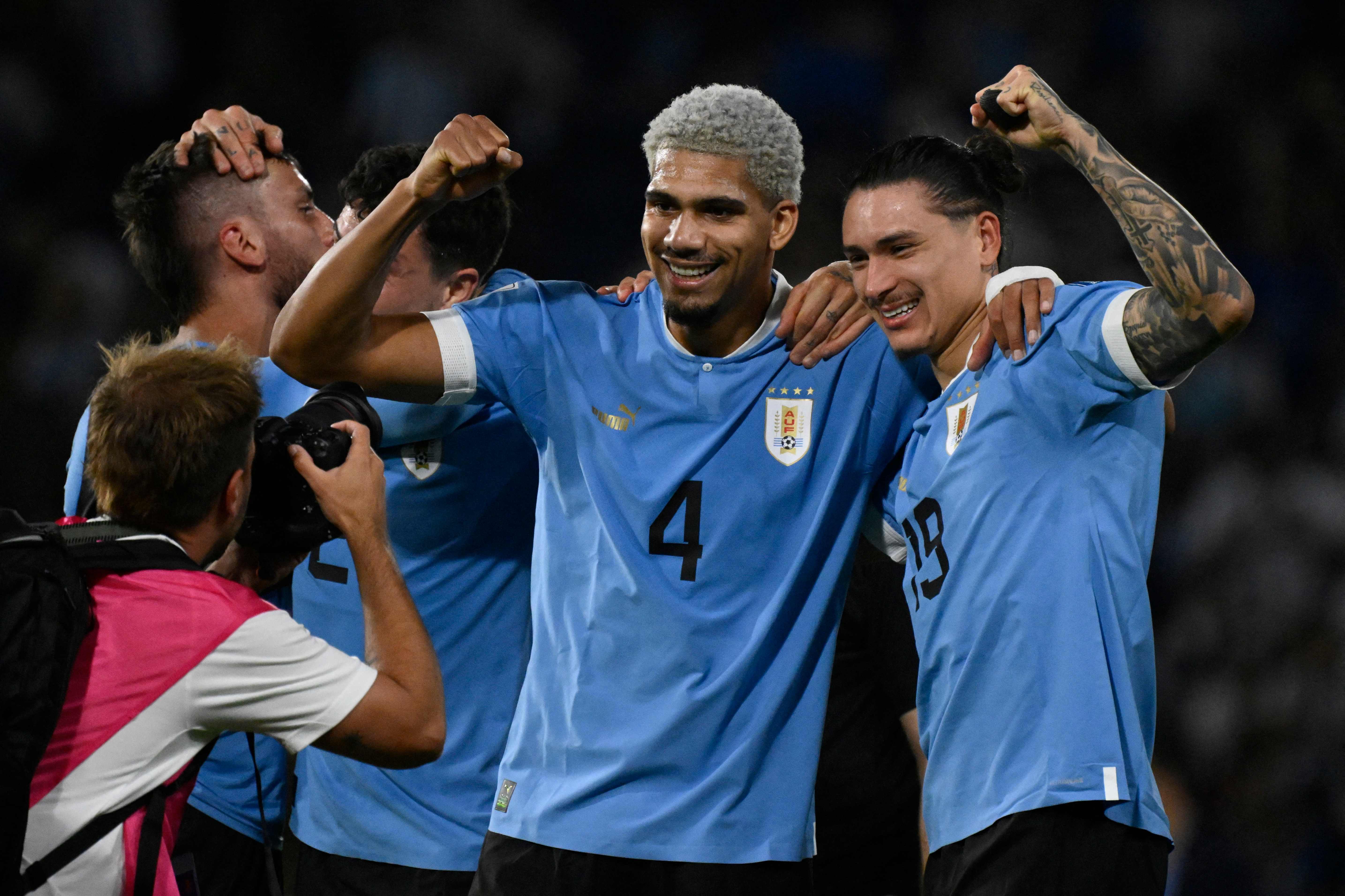 Uruguay prepara el partido contra Argentina por Eliminatorias - GolCaracol