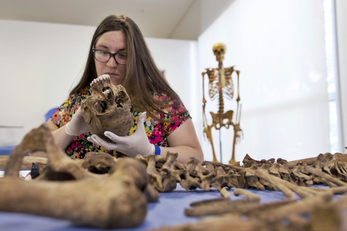 Forenses argentinos buscan identificar 600 desaparecidos de la dictadura