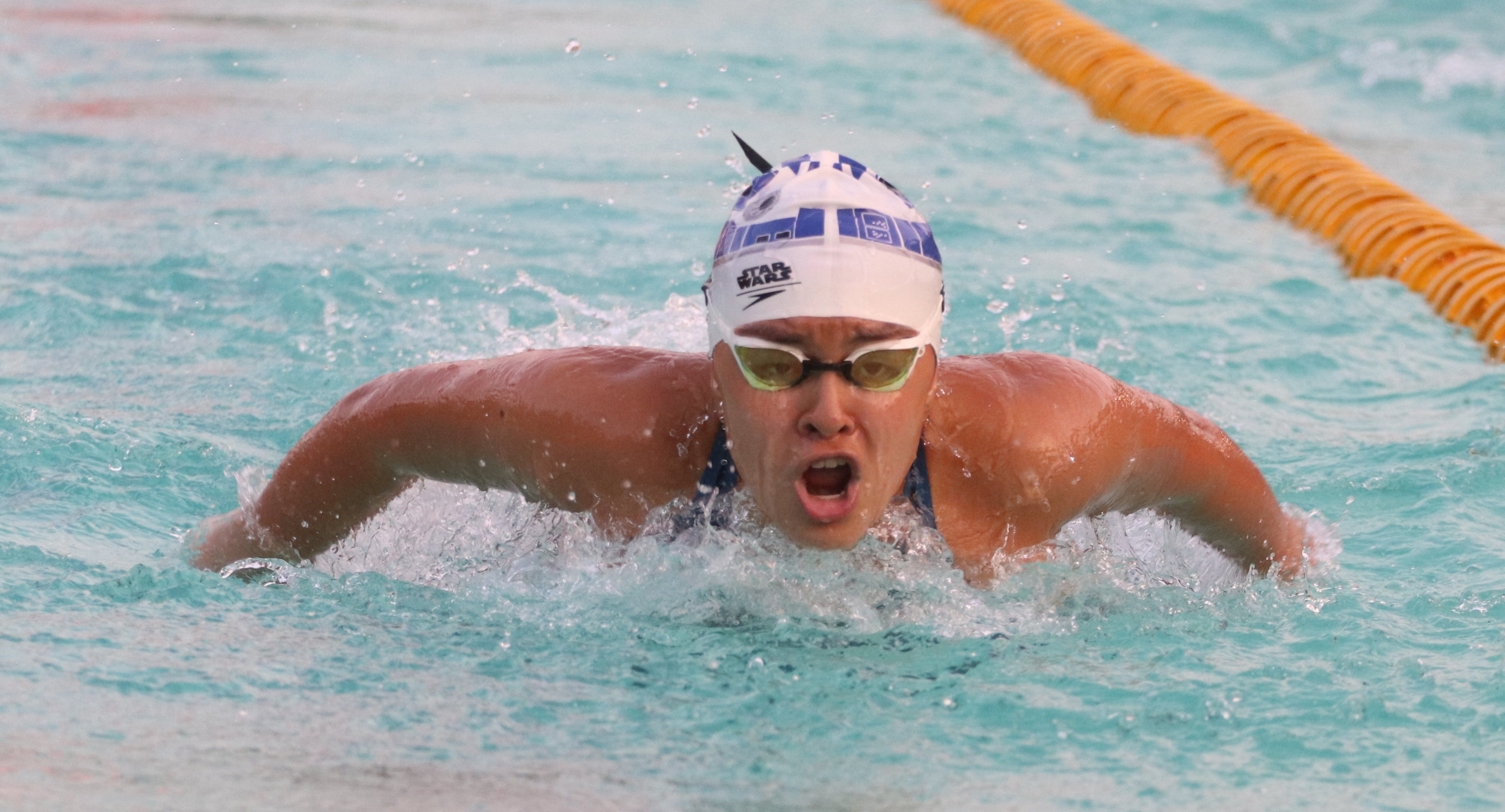 INDEPENDIENTE · Deportes: Natación