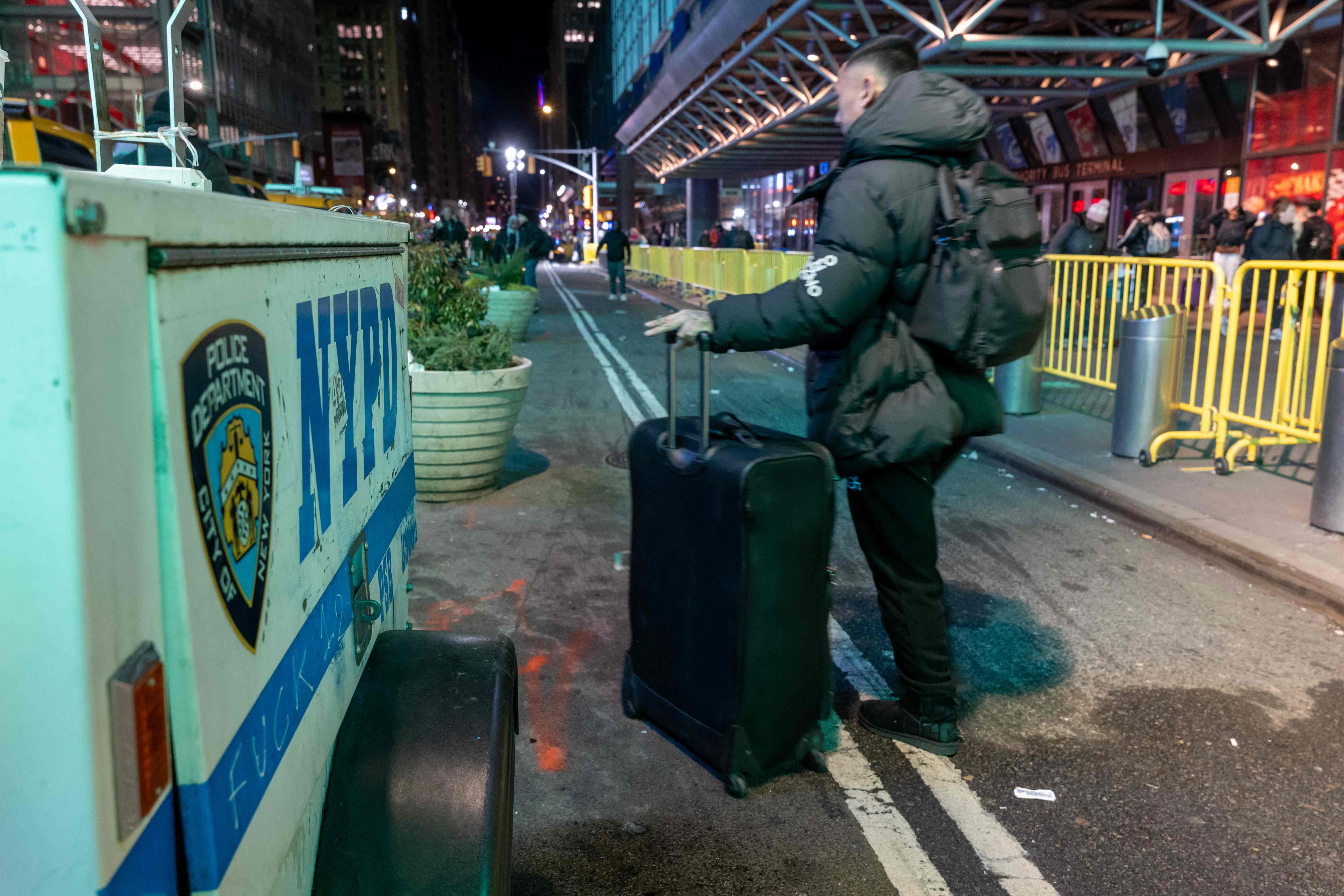 Las tarjetas prepago que Nueva York otorgará a familias de inmigrantes para  comprar alimentos y suministros | Internacional | Noticias | El Universo