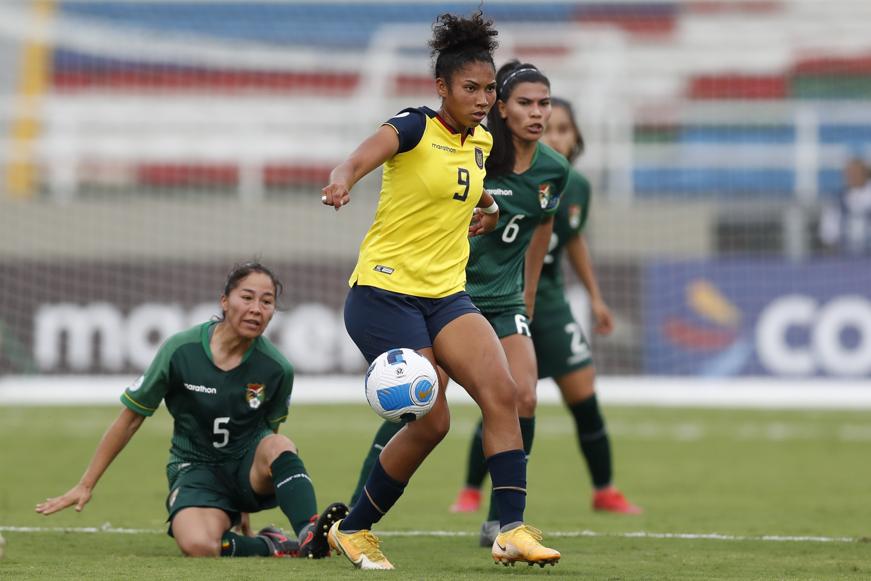 Uruguay goleó 6-1 a Perú en fútbol femenino