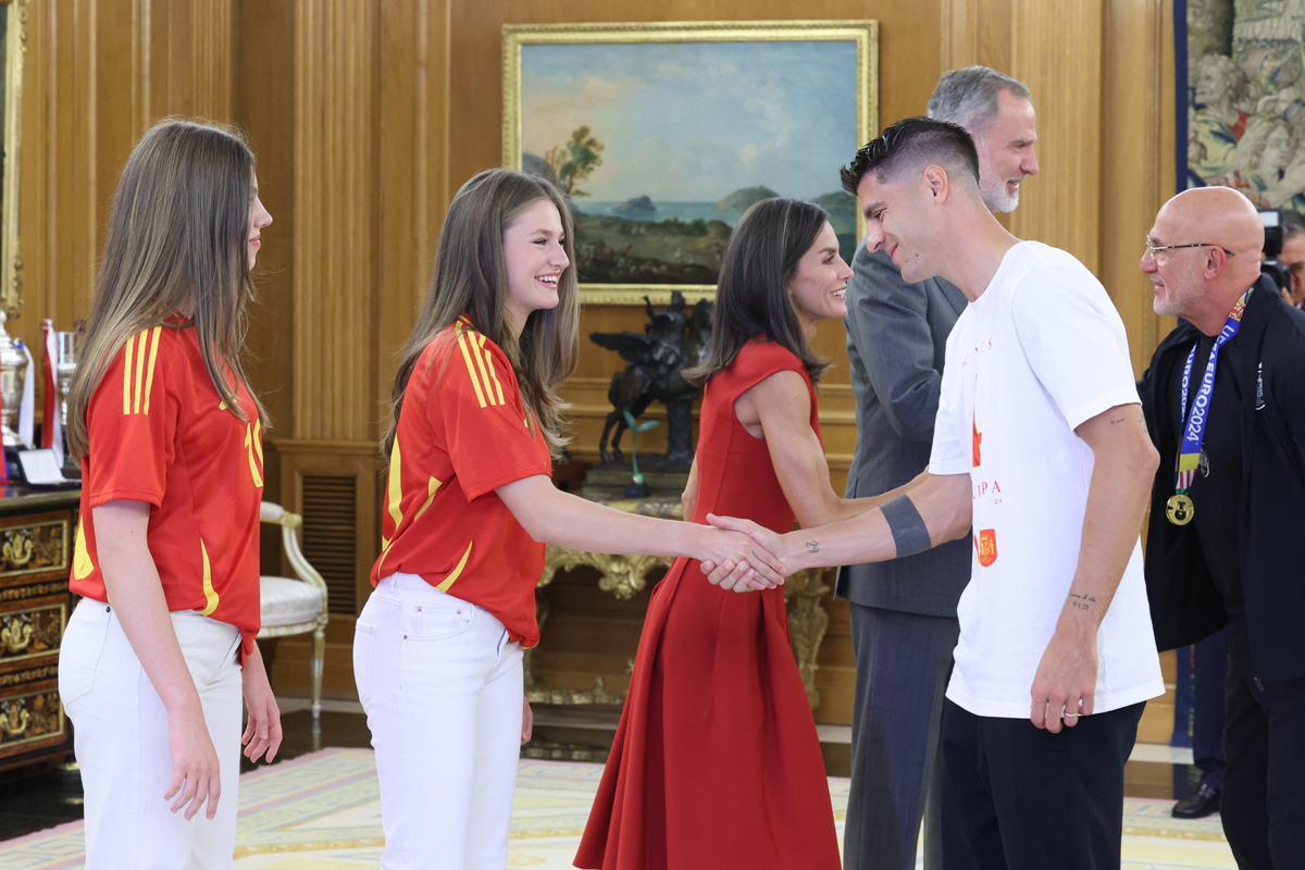 Así fue el encuentro entre la princesa Leonor y Gavi, durante el recibimiento a la selección de fútbol de España tras ganar la Eurocopa, dos años después de los rumores de romance |