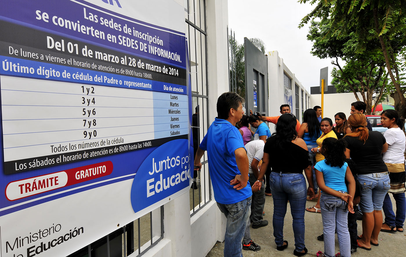 Nueva malla curricular dispone que inglés se dicte desde 8º básico