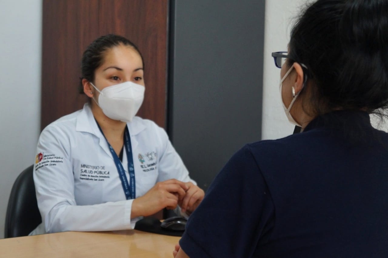 Ministerio de Salud de Ecuador abre proceso de selección para contratar 178 profesionales para el sistema de salud mental
