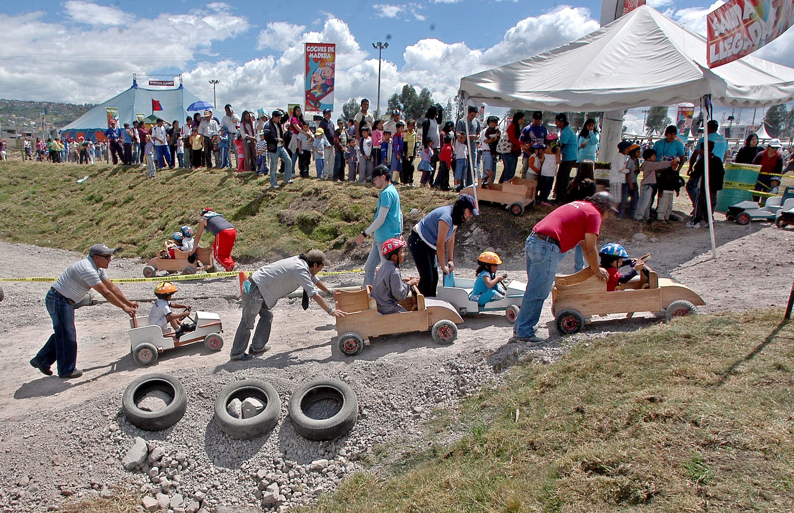 Quito Celebro Sus 484 Anos De Fundacion Con Juegos Tradicionales Intercultural Noticias El Universo