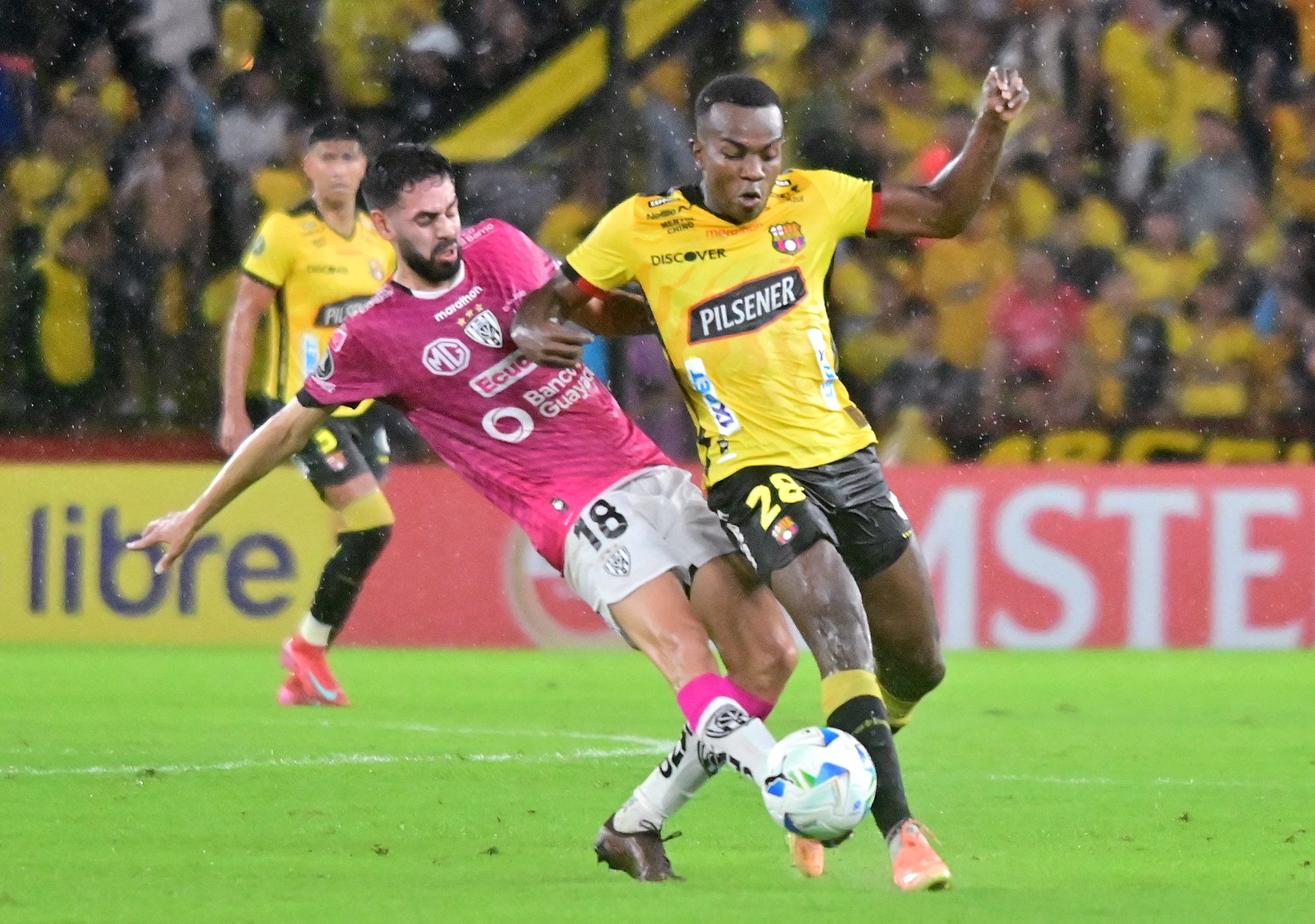 Staryuuki clips de instantes fugaces y poses seductoras