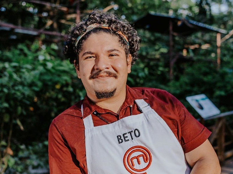 Por qué Beto Larco, campeón de la primera temporada de 'Masterchef  Ecuador', no estuvo en el último episodio que reunió al resto de los  ganadores | Televisión | Entretenimiento | El Universo