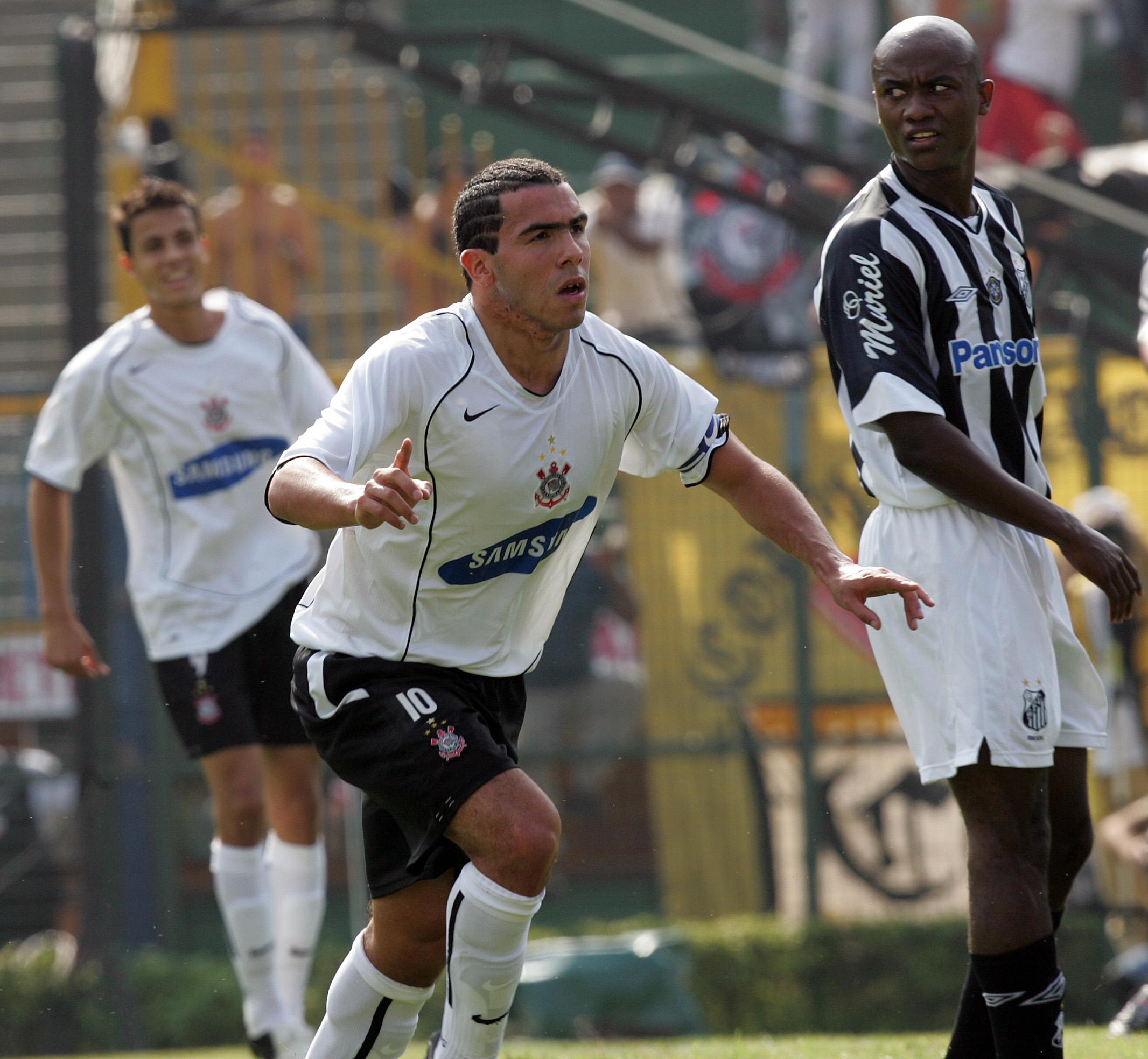 Inter é goleado pelo Corinthians e é vice-campeão do Brasileirão