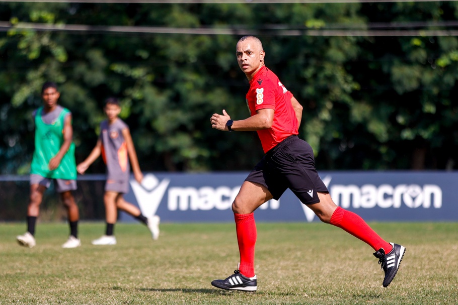 CBF escala Raphael Claus para apitar São Paulo x Corinthians na semifinal  da Copa do Brasil, copa do brasil