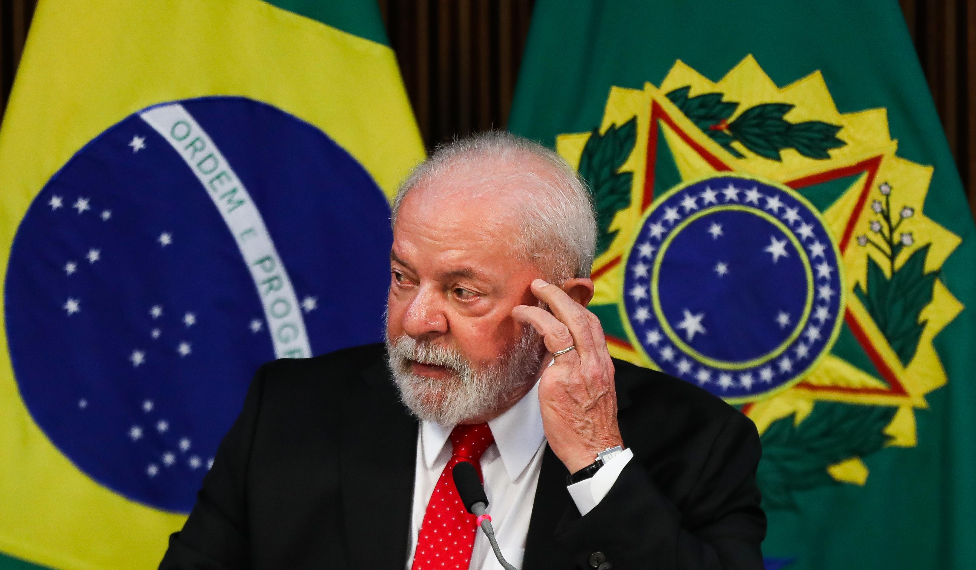 PT comemora 100 dias de governo Lula com memes