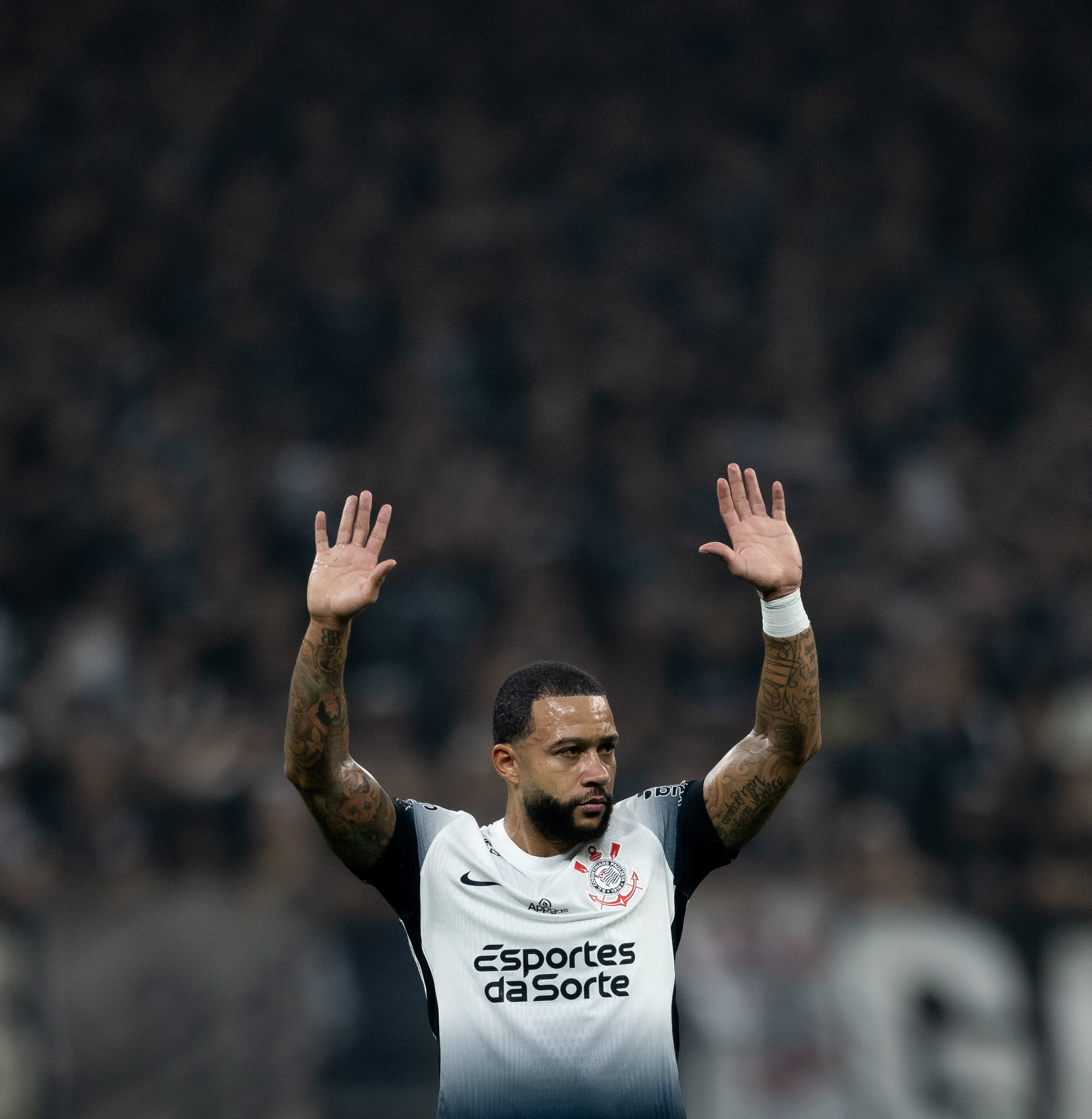 Memphis Depay pode se tornar maior artilheiro da Holanda com