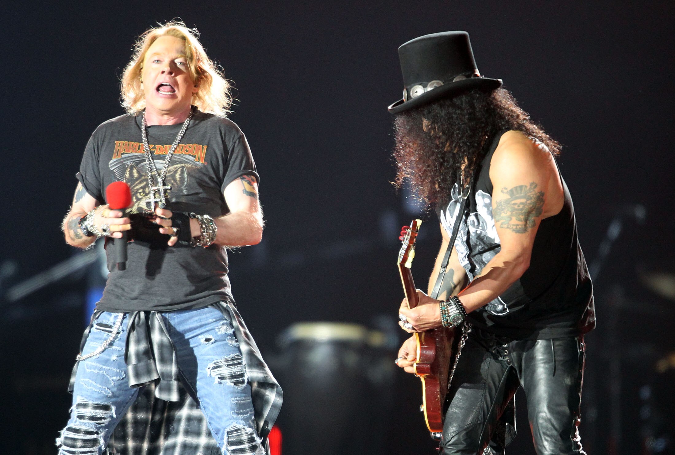 Guns N' Roses relança música com reunião inédita de Axl, Slash e