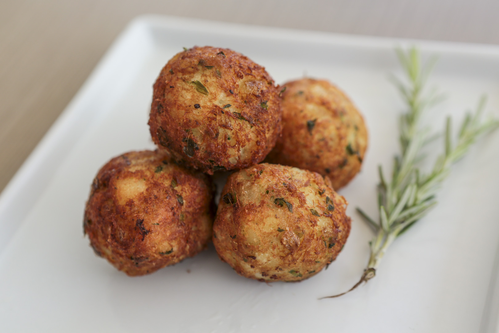 Copa do Mundo: brasileiros trocam o churrasco pelo pão de queijo