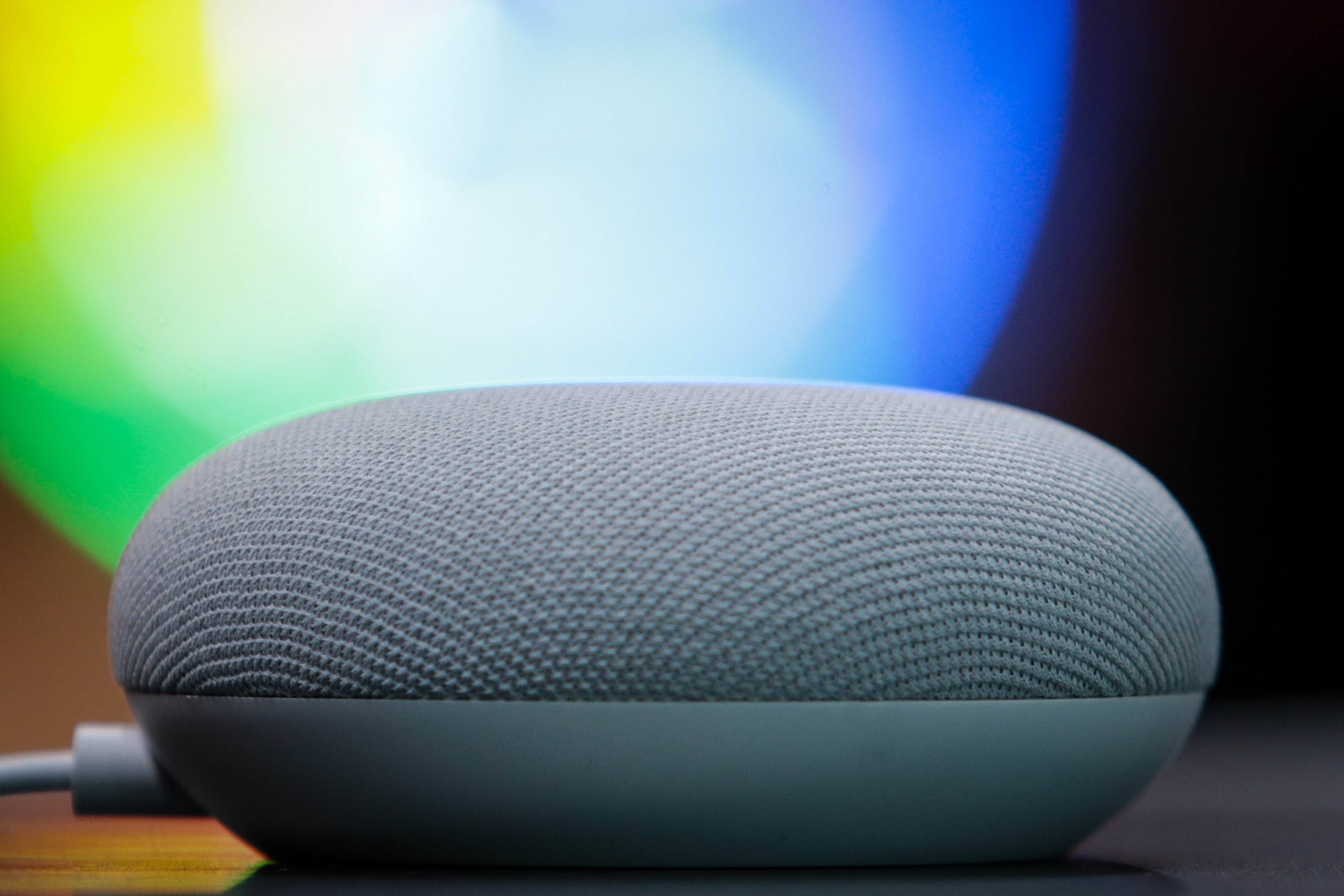 Google Nest Mini chega ao Brasil por R$ 350 - Estadão