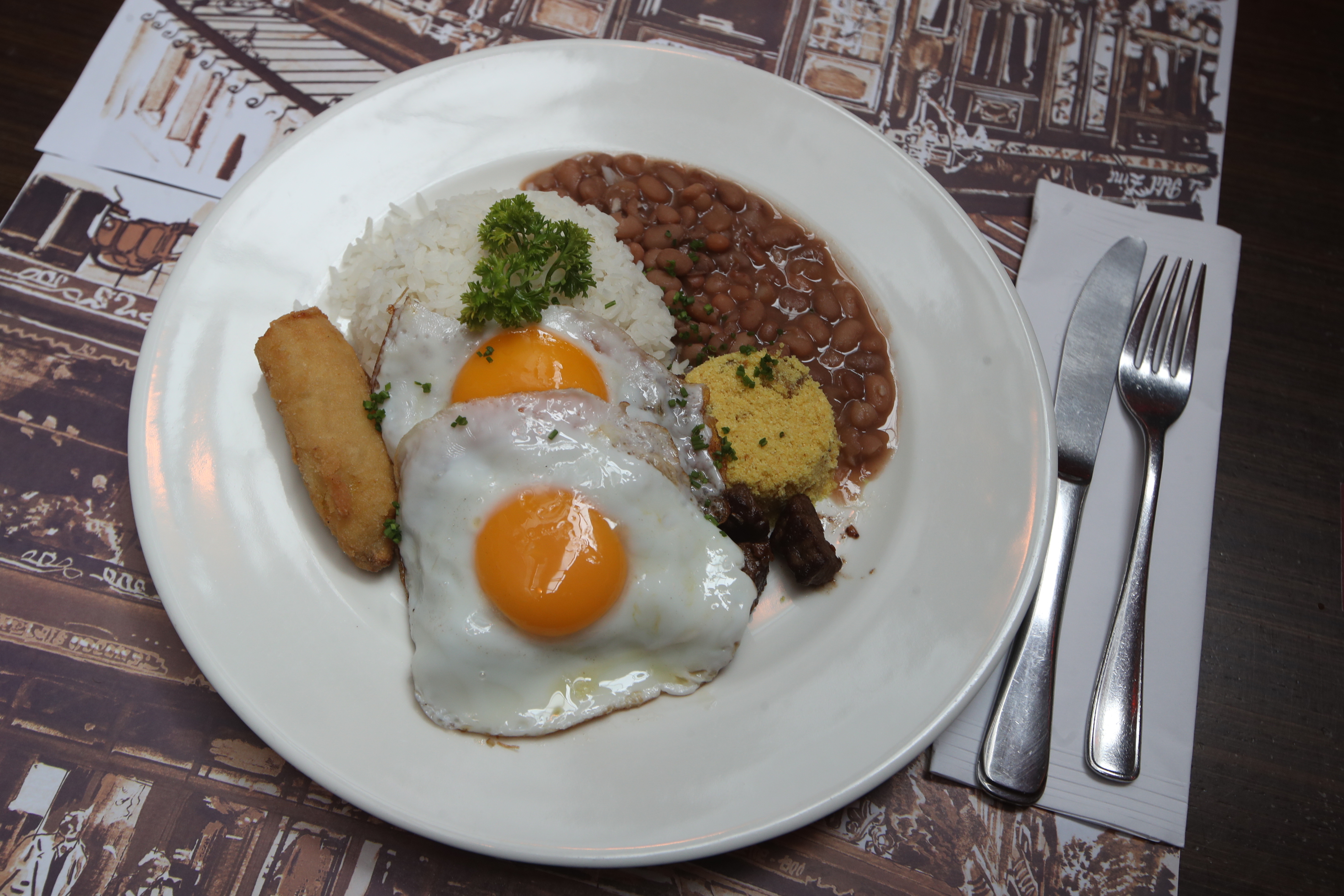 Luva de Pedreiro vira nome de prato de restaurante chique em São Paulo -  Lance!