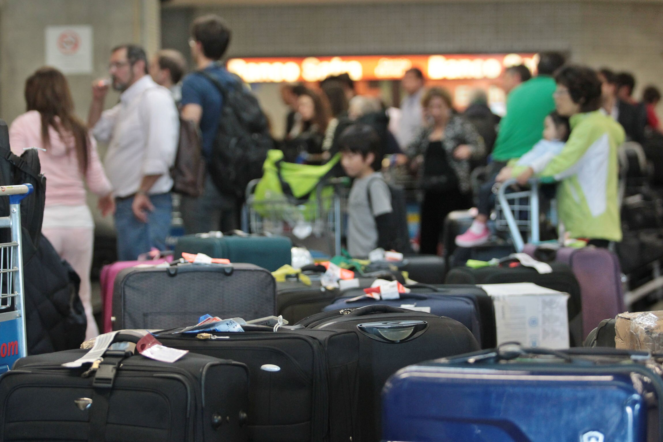 As malas estão desaparecendo!, Aeroporto: Área Restrita